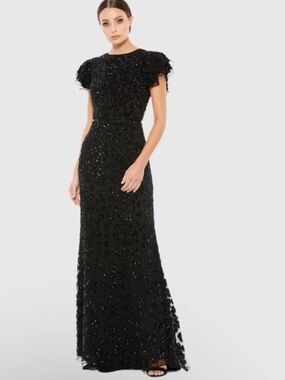 Mac Duggal Black Beaded flutter Cap Sleeve Evening Gown - Size 6 New